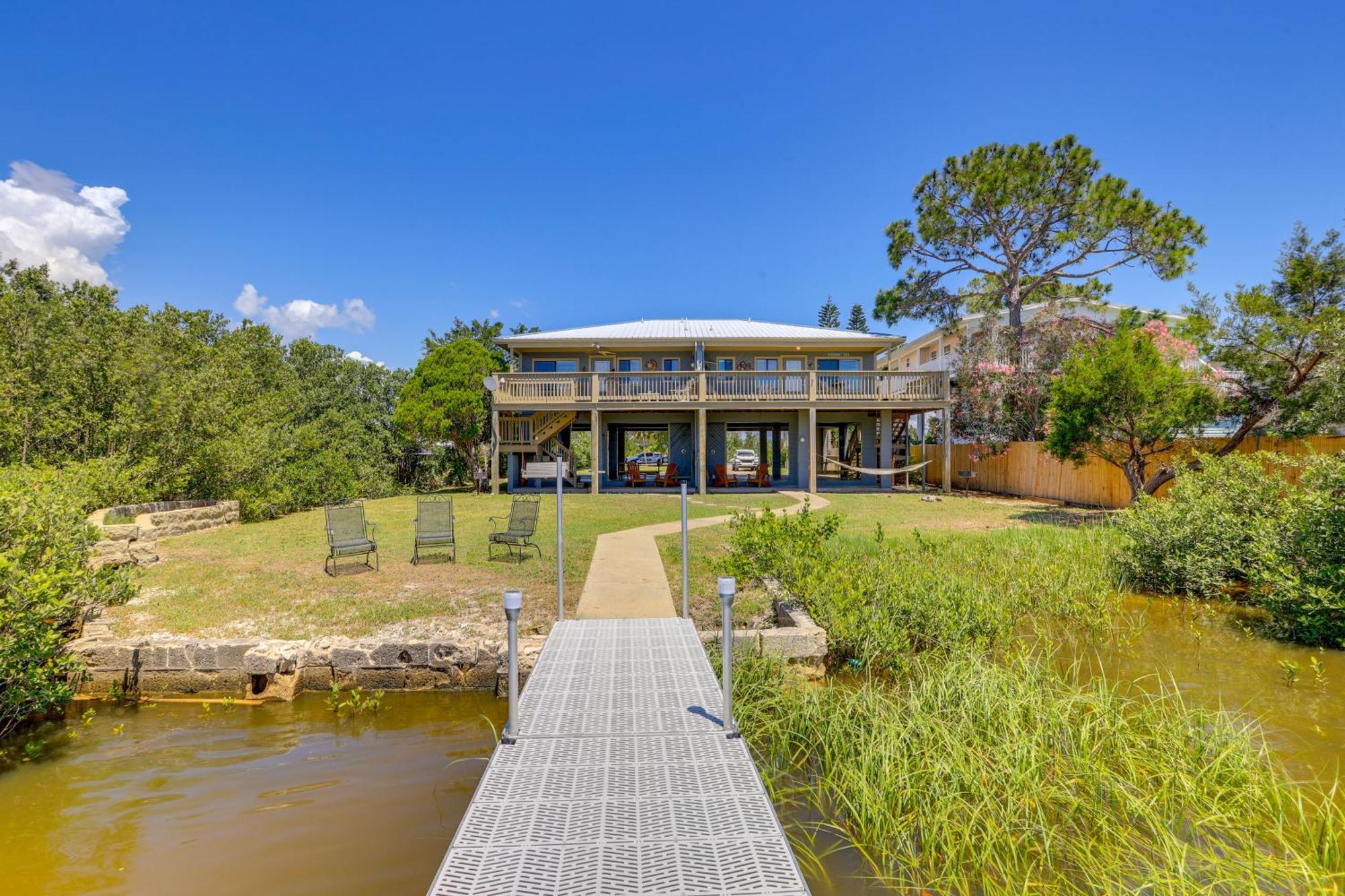 Waterfront Cedar Key Duplex Home Grill And Dock! מראה חיצוני תמונה